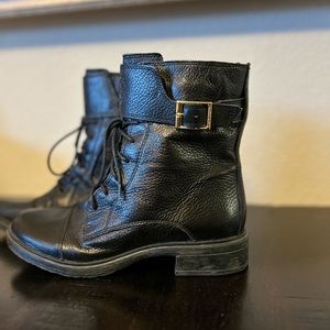 Black combat boots. Vince Camito. Size 7.5